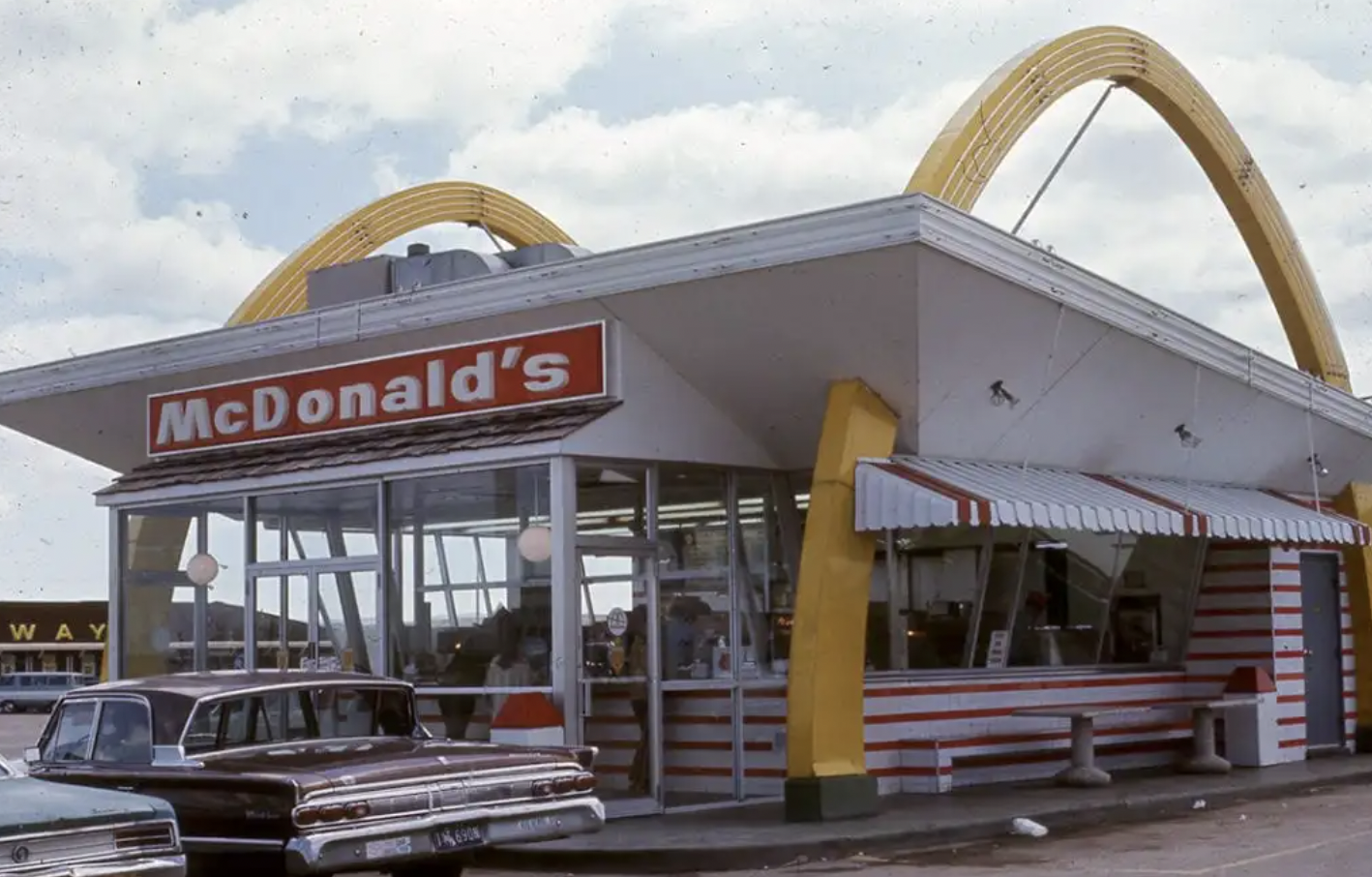 Though McDonald’s locations wouldn’t adopt drive-thru models until the mid ‘70s, vehicles still served as an integral part of the McDonald’s experience throughout the 1950s and 1960s. 